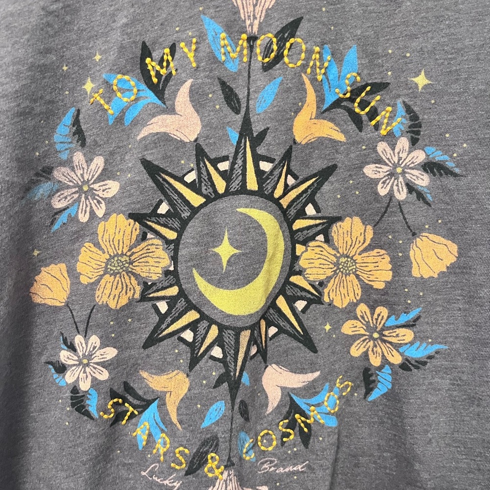 ✨ Celestial Embroidered Lucky Brand Tee - Picture 2 of 10